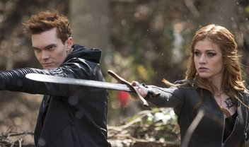 Shadowhunters: Cidade de Vidro é foco do penúltimo episódio da série (trailer e fotos)