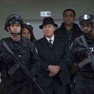 Imagem de The Blacklist: Red contra presidente no último episódio da 6ª temporada (trailer e fotos)