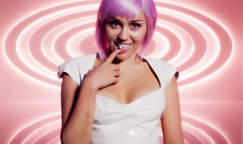 Black Mirror: Netflix lança vídeo clipe da música de Ashley O, papel de Miley Cyrus