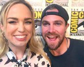 ARROW: Caity Lotz, a Canário Branco, homenageia o amigo Stephen Amell