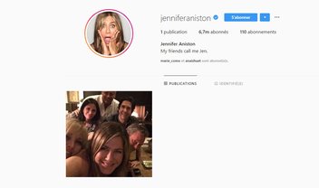 Jennifer Aniston "quebra o Instagram" com selfie do elenco de Friends