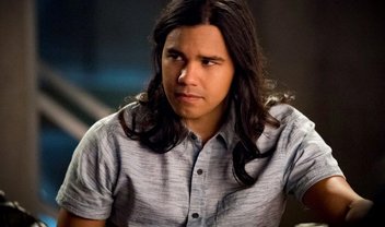 The Flash: Carlos Valdes, o Cisco, comenta triste morte do episódio 6x05 (Spoilers)