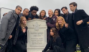 Elenco de Arrow se despede da série com homenagens (FOTOS)