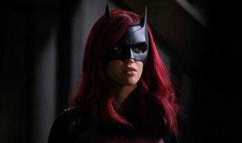 Batwoman 1x20: importante personagem morre na season finale (RECAP)