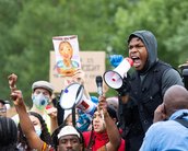 John Boyega, de Star Wars, discursa em protestos por George Floyd