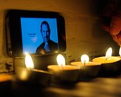 Steve Jobs morreu de parada respiratória e tumor