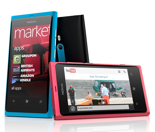 Lumia 800, primeiro Windows Phone da Nokia