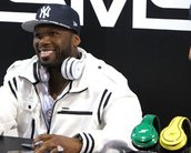 50 Cent aparece pessoalmente na CES para lançar nova linha de fones de ouvido [vídeo]