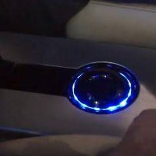 Imagem de Empresa usa sensores de movimento para facilitar uso de painéis automotivos [vídeo]