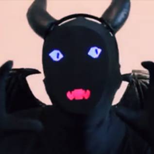 Imagem de O Halloween fica mais legal com uma fantasia feita com a plataforma Arduino