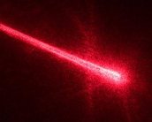 Cientistas desenvolvem laser com o tamanho das partículas de um vírus