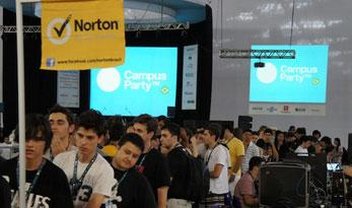 Norton traz fliperamas e centenas de prêmios para a Campus Party