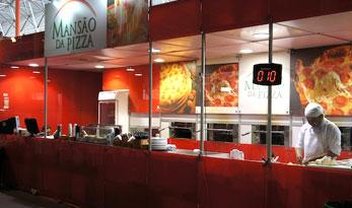 Pizzaria recebe pedidos pelo Twitter na Campus Party