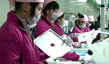 Foxconn colocará robôs para vistoriar produção do novo iPad