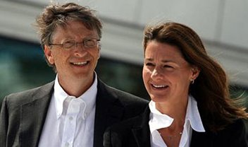 Bill Gates apoia tecnologia que permite beber a água da privada