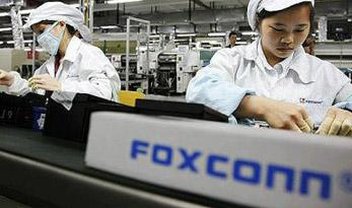 Imprensa chinesa visita fábrica da Foxconn