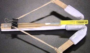 Área 42: Construindo um crossbow de papel sem gastar quase nada [vídeo]