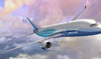 Novo Boeing 787 perde um pedaço durante voo teste nos EUA