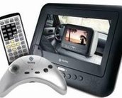 Tectoy lança DVD mobile com controle remoto, suporte para veículo e joystick com 12 games na memória