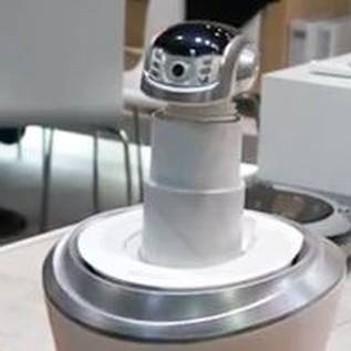Imagem de Famibot, o mordomo-robô que cuida da casa e até purifica o ar [vídeo]