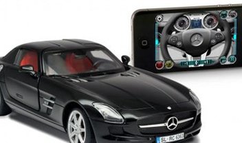 Já imaginou pilotar uma Mercedes-Benz SLS AMG com um iPhone?