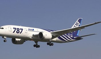 Companhias aéreas japonesas decidem manter Boeings 787 em terra