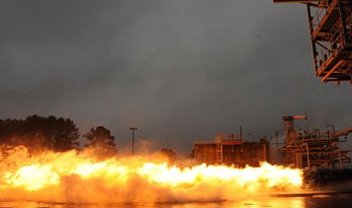 NASA coloca motor de foguete da década de 60 para funcionar novamente [vídeo]