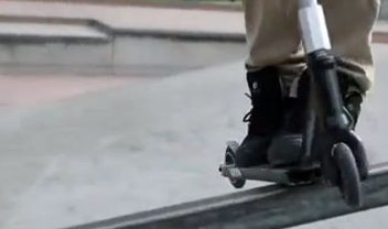 Confira as mais incríveis manobras do mundo feitas com patinetes [vídeo]