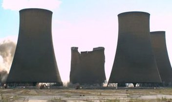 Quer ver cinco torres serem demolidas em câmera lenta? [vídeo]