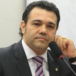 Imagem de Pastor Marco Feliciano quer criar o Dia Nacional do Blogueiro