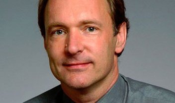 Tim Berners-Lee: "Vigilância na internet ameaça o futuro da democracia"