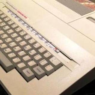 Imagem de Oportunidade: computador com 10 MHz por 3 mil dólares no Ebay