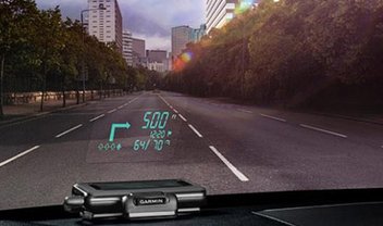 Novo GPS da Garmin exibe a rota em display no vidro do carro