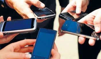Os melhores smartphones de até R$ 800 no Comparador do TecMundo - TecMundo