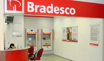 Novo caixa eletrônico do Bradesco consegue fazer depósitos em tempo real