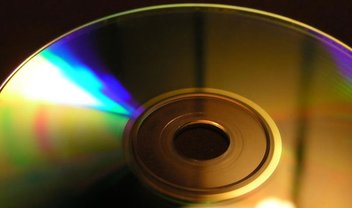 Estudo poderia criar displays com mesmo material presente em DVDs