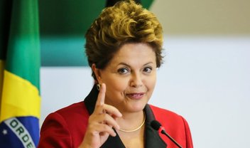 Presidente Dilma responde a perguntas sobre o "Mais Médicos" no Facebook