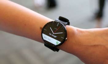 Moto 360 aparece em site de compras custando US$ 249,99 