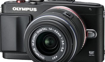 Olympus PEN E-PL7: câmera digital dedicada a selfies é anunciada