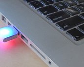 Acessório USB emite alerta luminoso para notificações de redes sociais