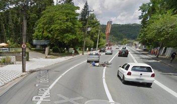 No flagra: Google Street View mostra acidente de moto "passo a passo"