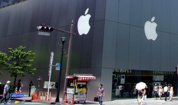 Japoneses formam filas pelas ruas de Tóquio para reservar o iPhone 6