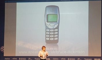 "Só descobriram a Finlândia depois que a Nokia surgiu", diz Bruce Dickinson