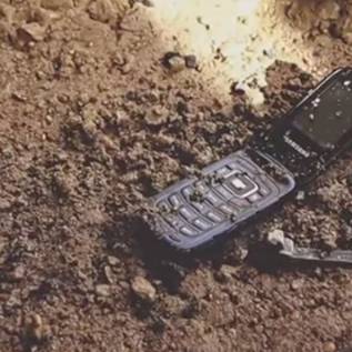 Imagem de AT&T anuncia Samsung Rugby 4 e mantém linha de telefones flip em atividade