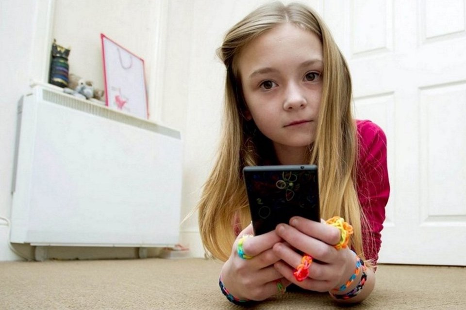 Menina de 13 anos gasta o equivalente a R$ 310 mil em jogos online