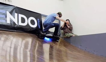 Veja Tony Hawk detonando no primeiro hoverboard do mundo real [vídeo]