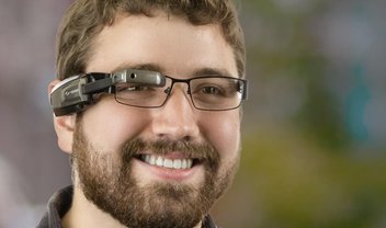 Intel vai desenvolver óculos inteligentes para rivalizar com o Google Glass