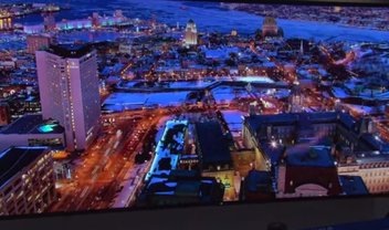 Samsung exibe TV 4K SUHD curva de 105 polegadas na CES 2015 [vídeo]