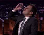 Bill Gates desafia Jimmy Fallon a beber água feita de cocô [vídeo]