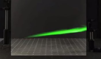 Câmera de 20 bilhões de qps permite ver laser em movimento [vídeo]